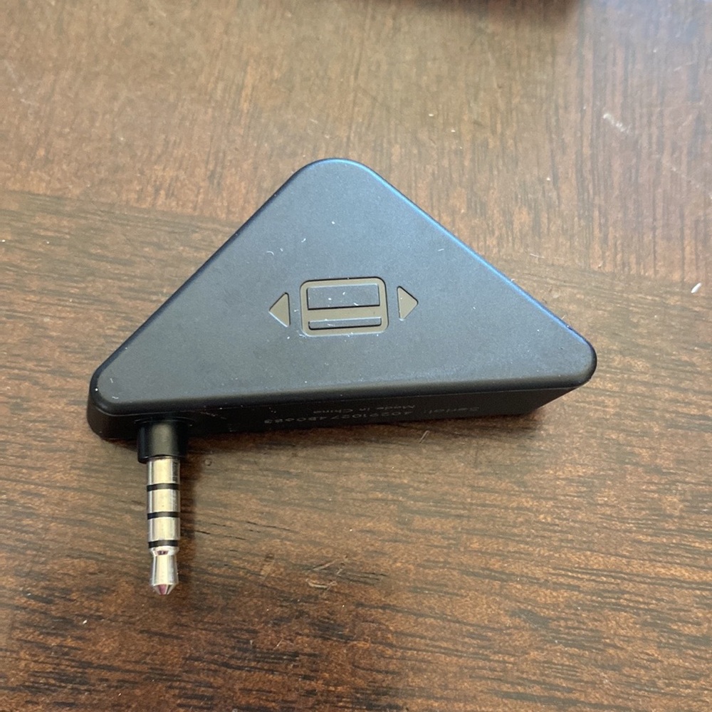 PayPal mobile card reader - Picture 5 of 9